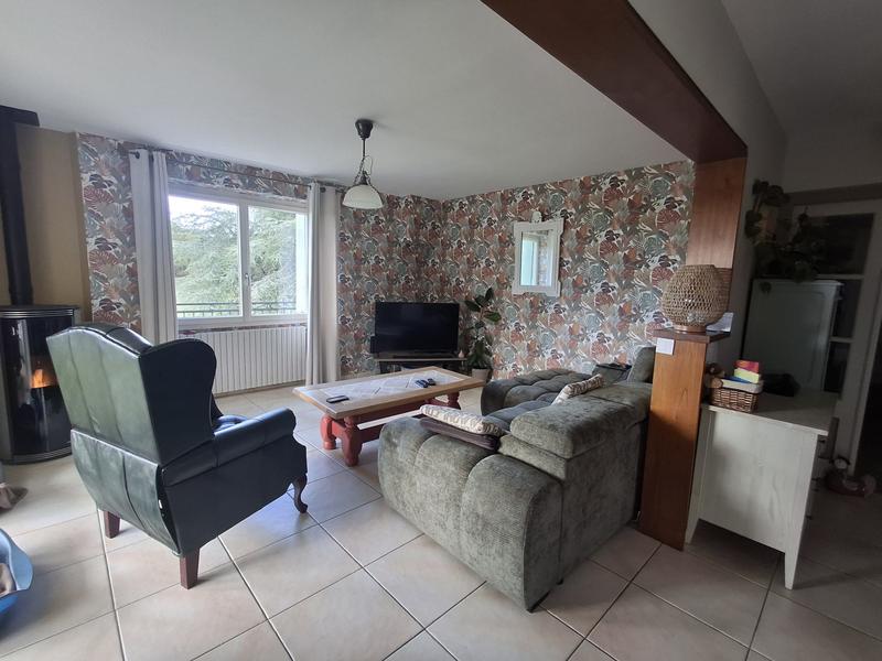 Maison traditionnelle - 158 m² - 8 pièces