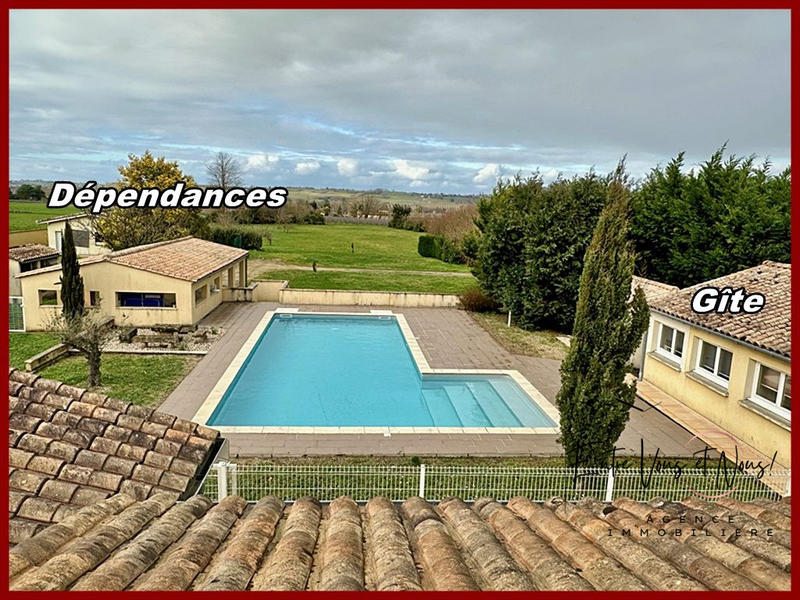 Maison contemporaine - 250 m² - 8 pièces