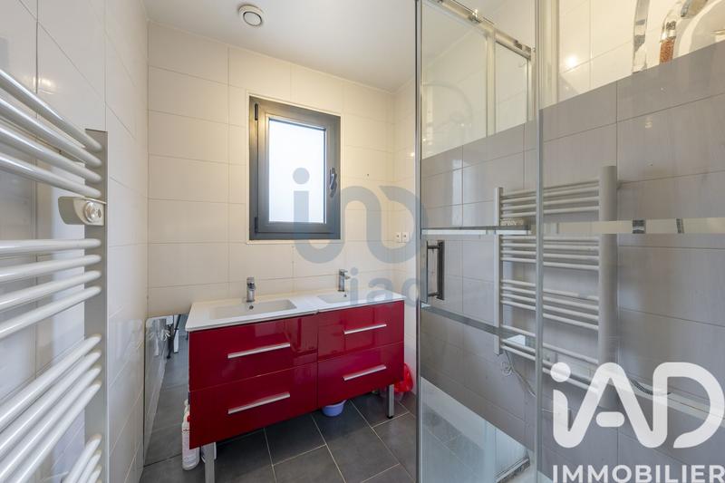 Maison - 102 m² - 4 pièces