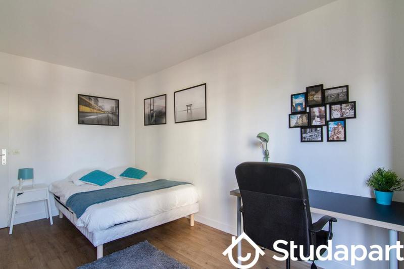 Chambre - 11 m² - 1 pièce