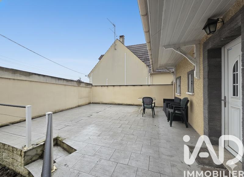 Maison - 93 m² - 5 pièces