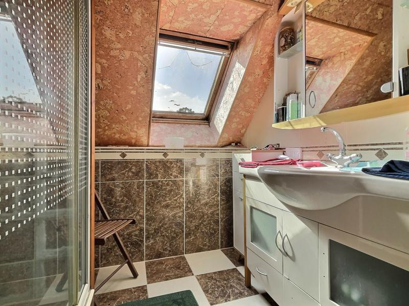 Maison - 257 m² - 9 pièces