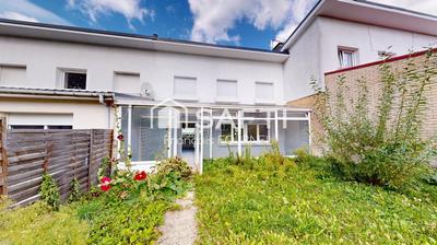 Maison - 93 m² - 6 pièces