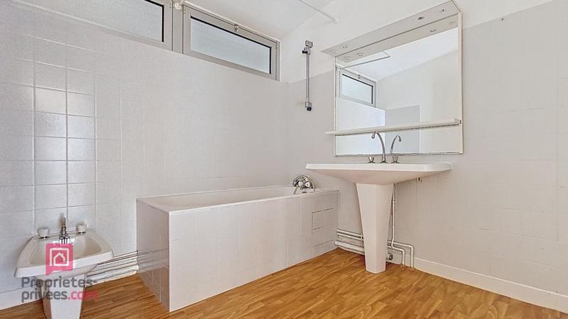 Maison - 110 m² - 6 pièces