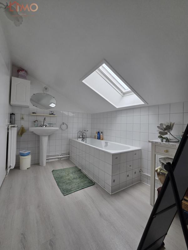 Maison - 140 m² - 7 pièces