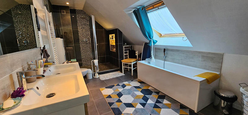 Appartement - 222 m² - 5 pièces