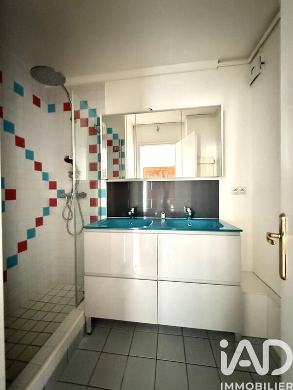 Appartement - 92 m² - 5 pièces