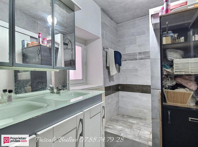 Maison - 200 m² - 7 pièces