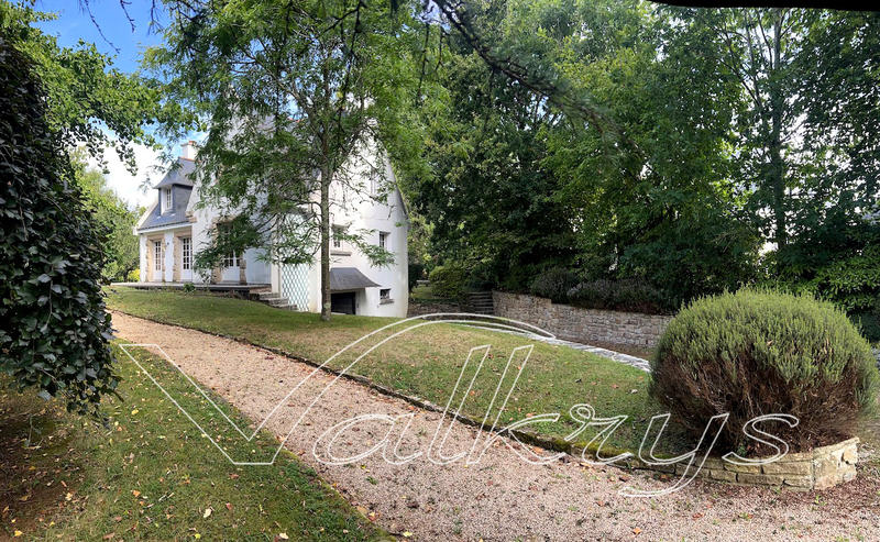 Propriété - 120 m² - 7 pièces