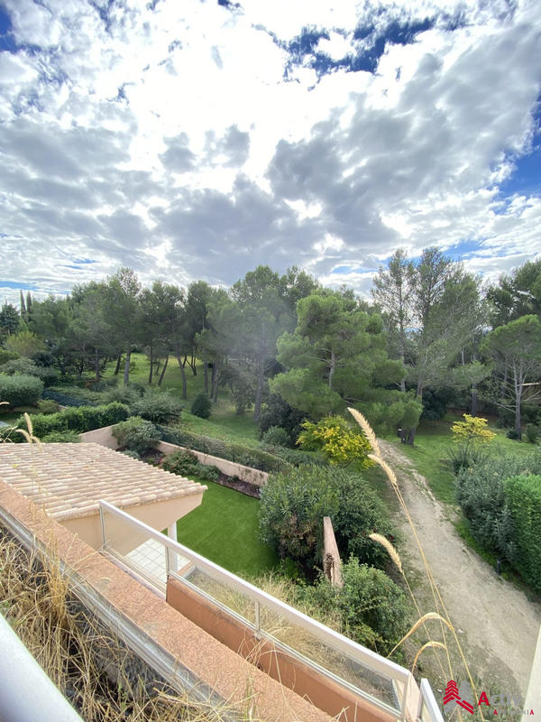 Appartement - 120 m² - 1 pièce