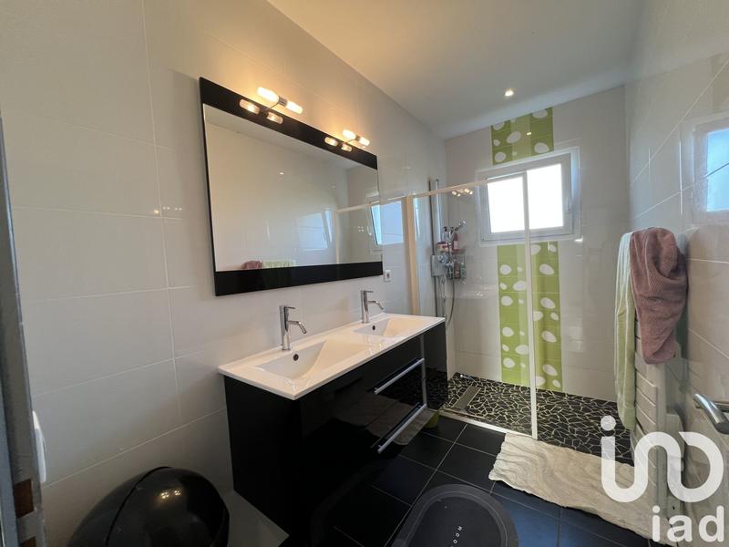 Maison - 140 m² - 5 pièces