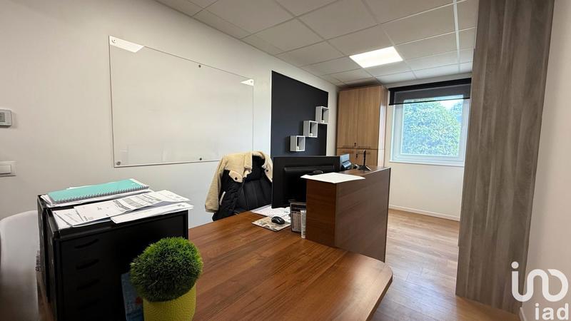 Local commercial - 281 m²