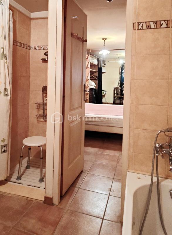 Maison en pierre - 204 m² - 9 pièces