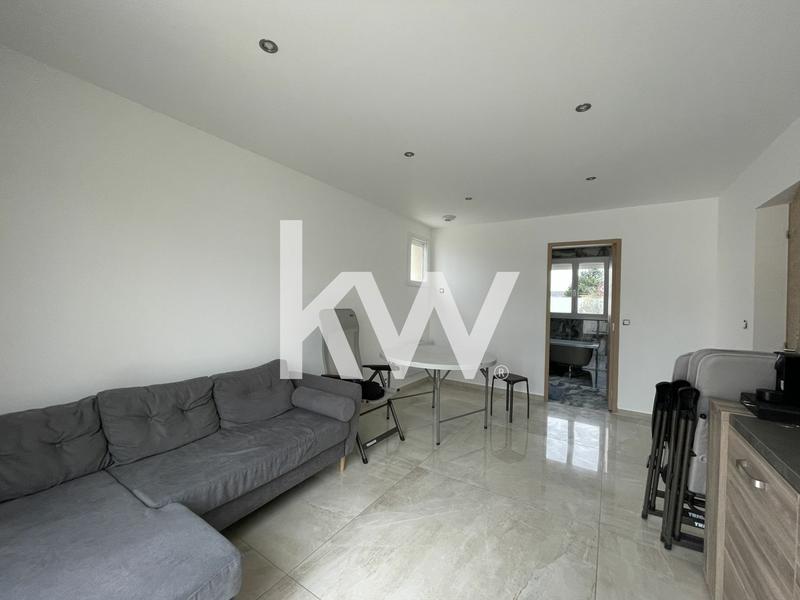 Maison traditionnelle - 165 m² - 6 pièces