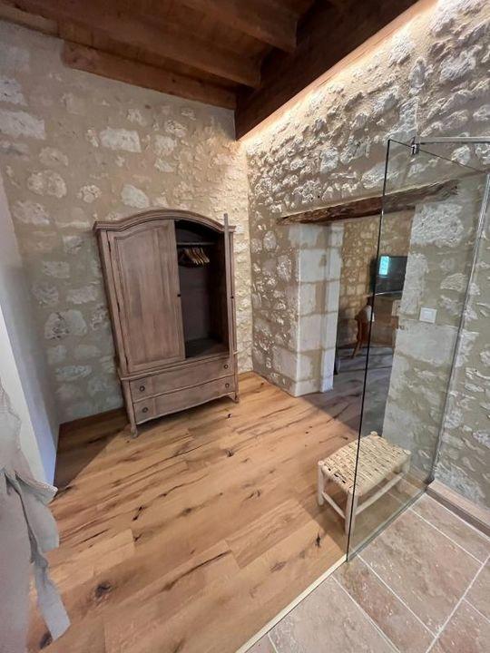 Maison - 600 m² - 17 pièces