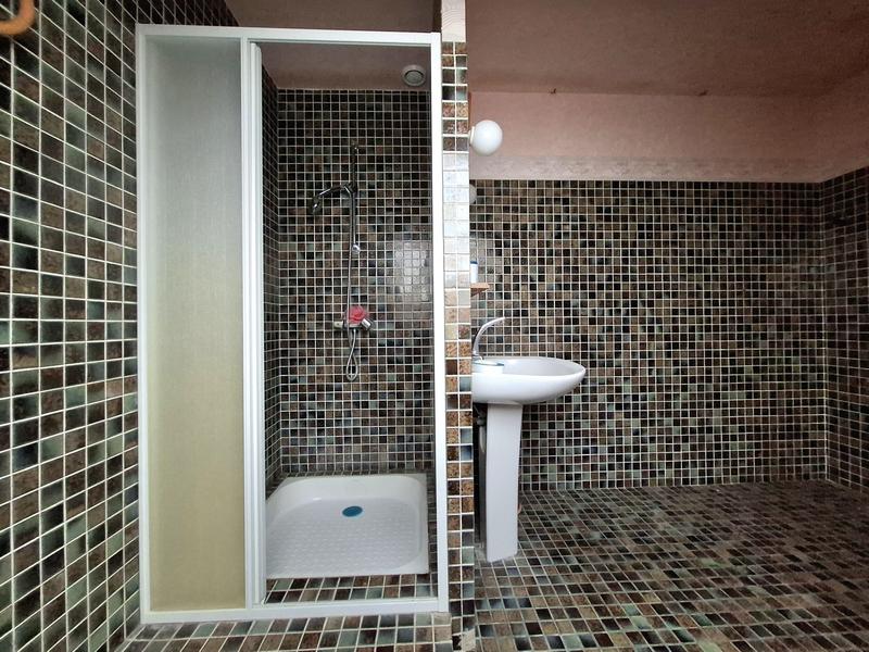 Maison - 279 m² - 9 pièces