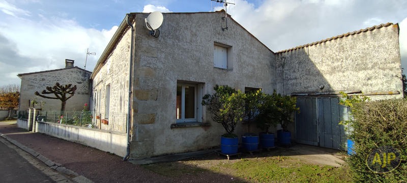 Maison - 105 m² - 4 pièces