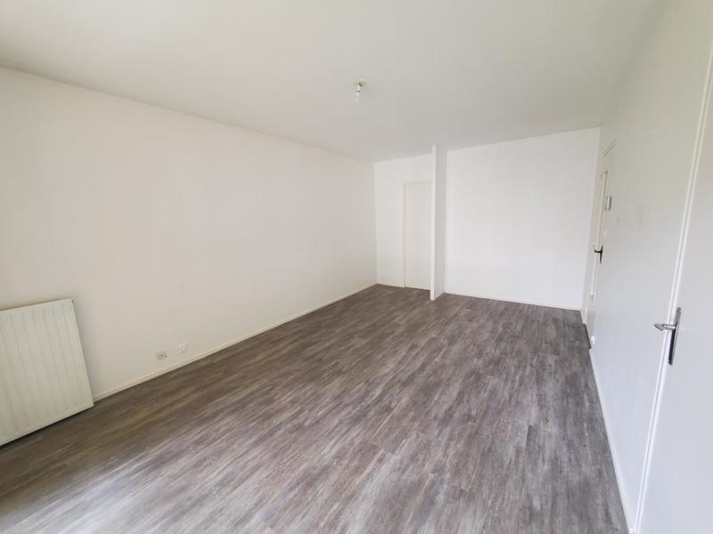 Appartement ancien - 63 m² - 3 pièces