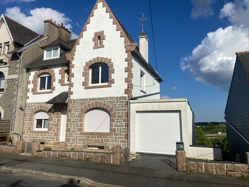 Maison de ville - 211 m² - 9 pièces