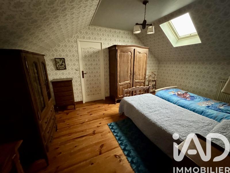 Maison - 216 m² - 7 pièces