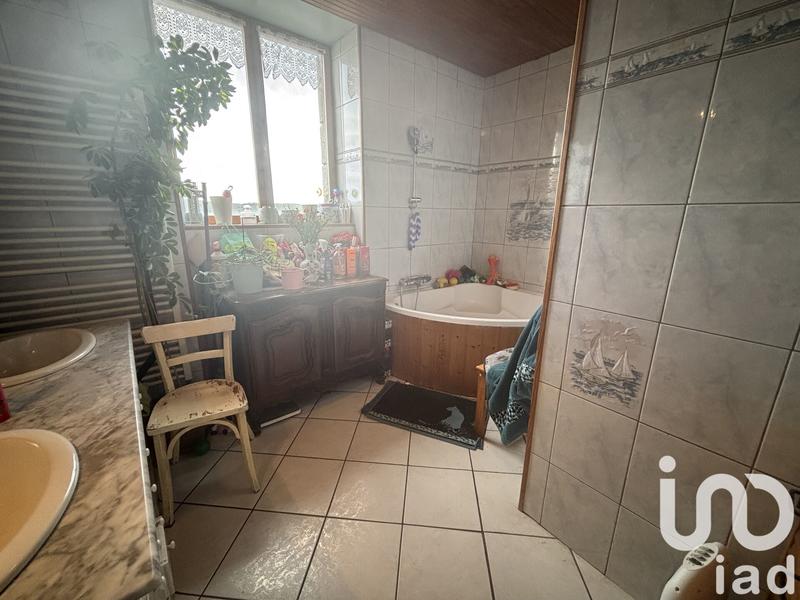 Maison - 198 m² - 10 pièces