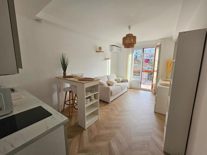 Studio - 20 m² - 1 pièce