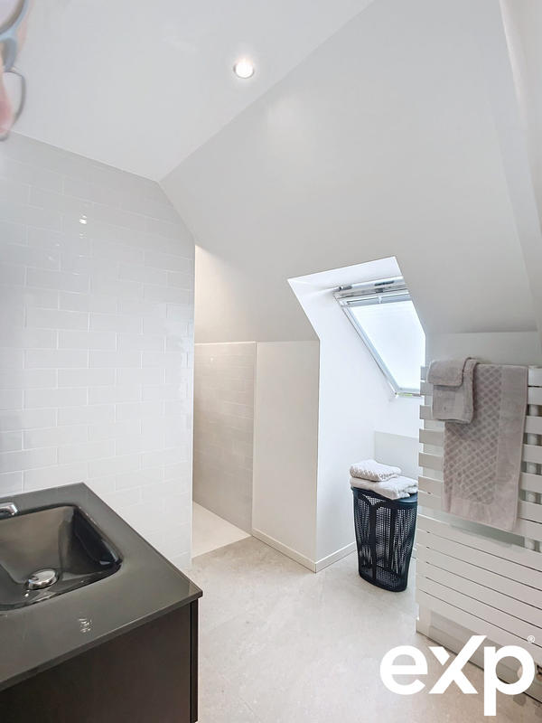 Maison - 161 m² - 5 pièces