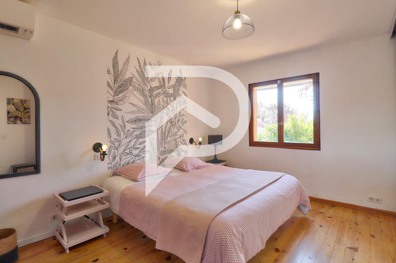 Villa - 137 m² - 6 pièces