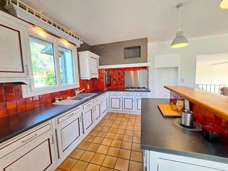 Maison - 190 m² - 6 pièces