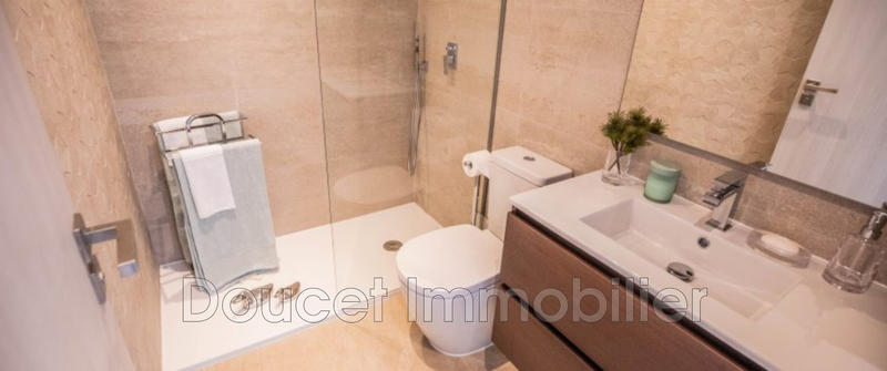 Villa - 202 m² - 4 pièces