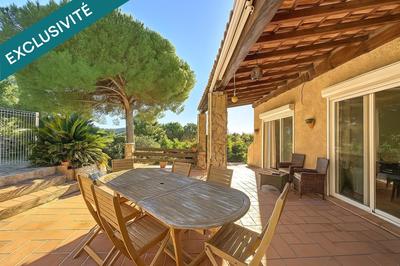 Villa - 175 m² - 9 pièces