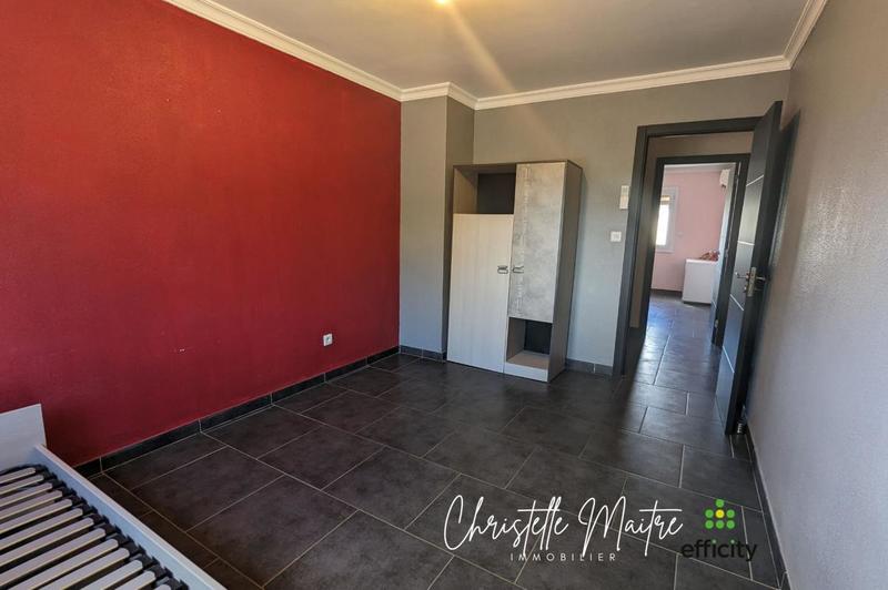 Maison - 181 m² - 6 pièces