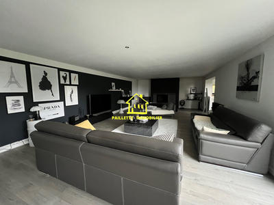 Maison - 275 m² - 7 pièces