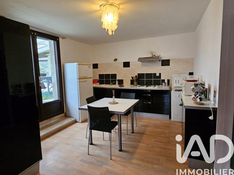 Maison - 255 m² - 7 pièces