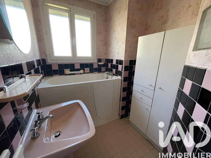 Maison - 102 m² - 5 pièces