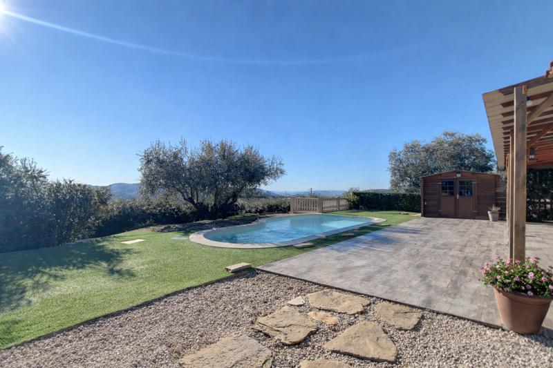 Maison - 208 m² - 5 pièces