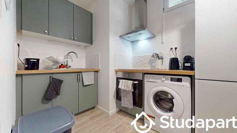 Chambre - 11 m² - 1 pièce