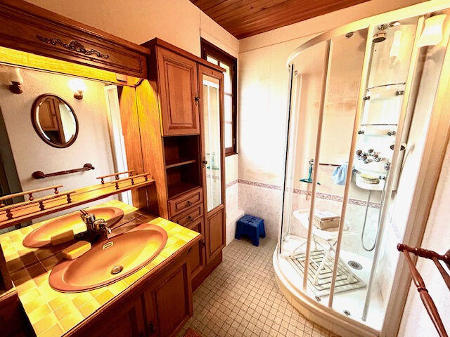 Maison - 96 m² - 5 pièces