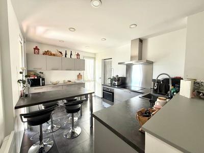 Appartement - 110 m² - 4 pièces