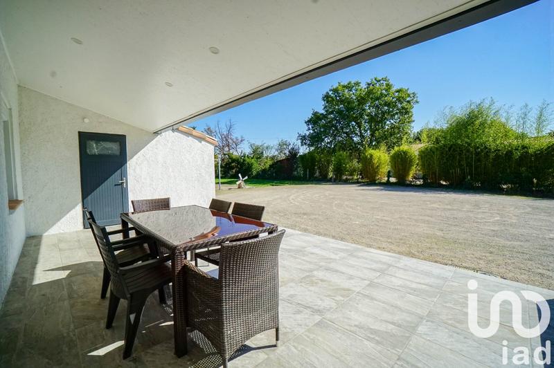 Maison - 180 m² - 7 pièces