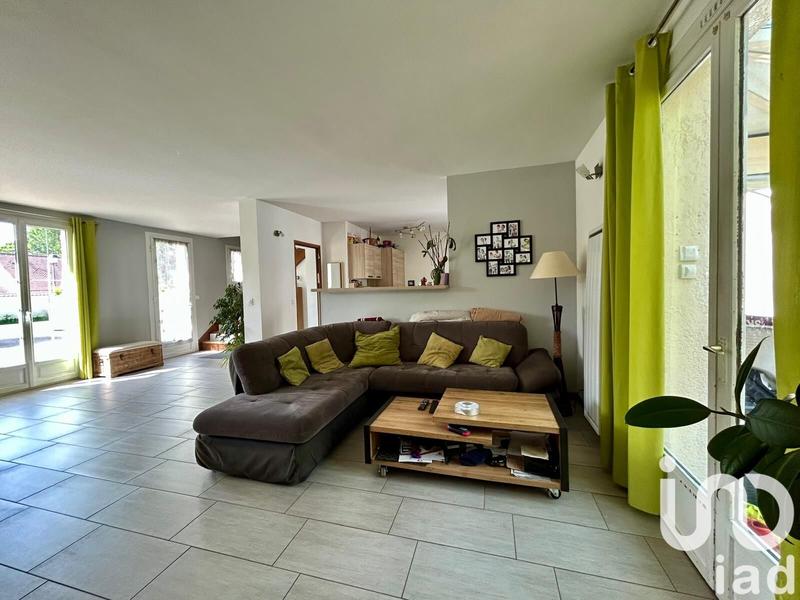 Maison - 189 m² - 9 pièces