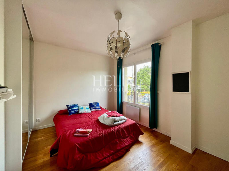 Maison - 166 m² - 6 pièces