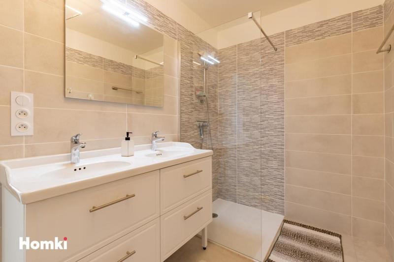 Appartement - 75 m² - 3 pièces