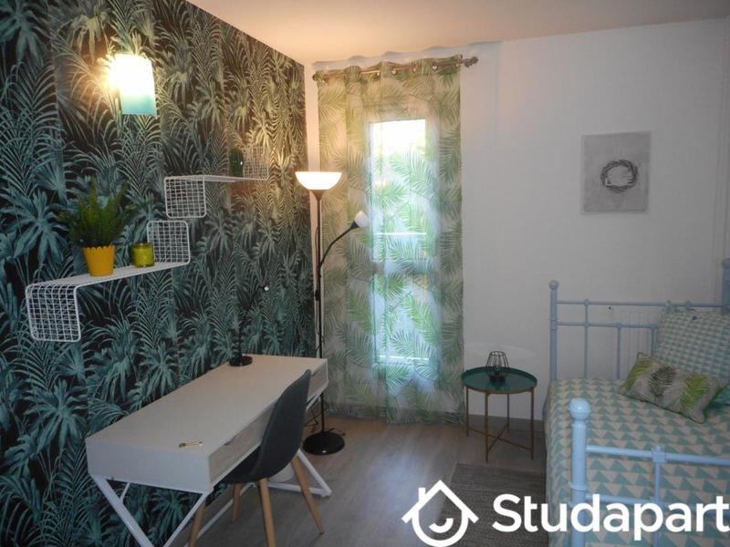 Chambre - 10 m² - 1 pièce