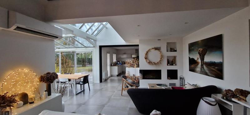 Maison - 254 m² - 8 pièces