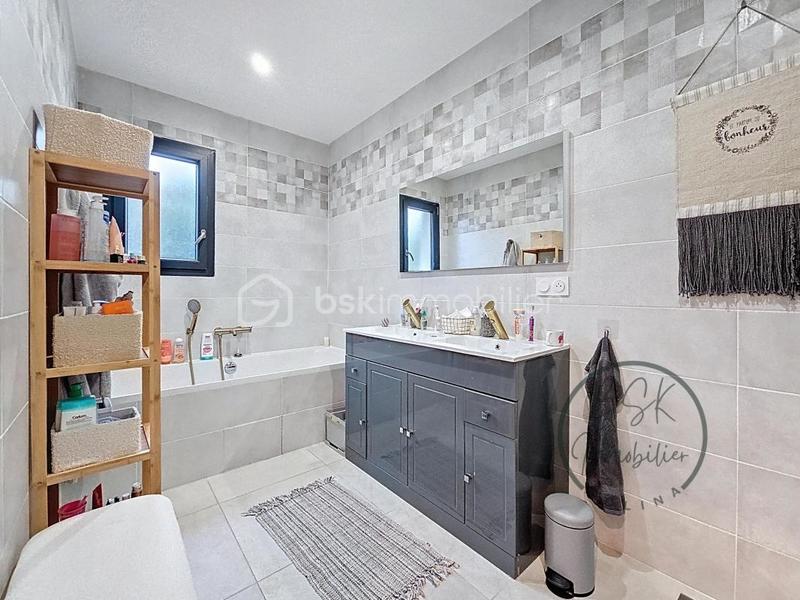 Villa - 97 m² - 4 pièces