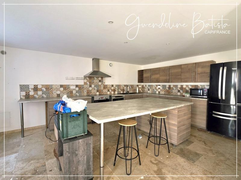 Maison de village - 225 m² - 6 pièces