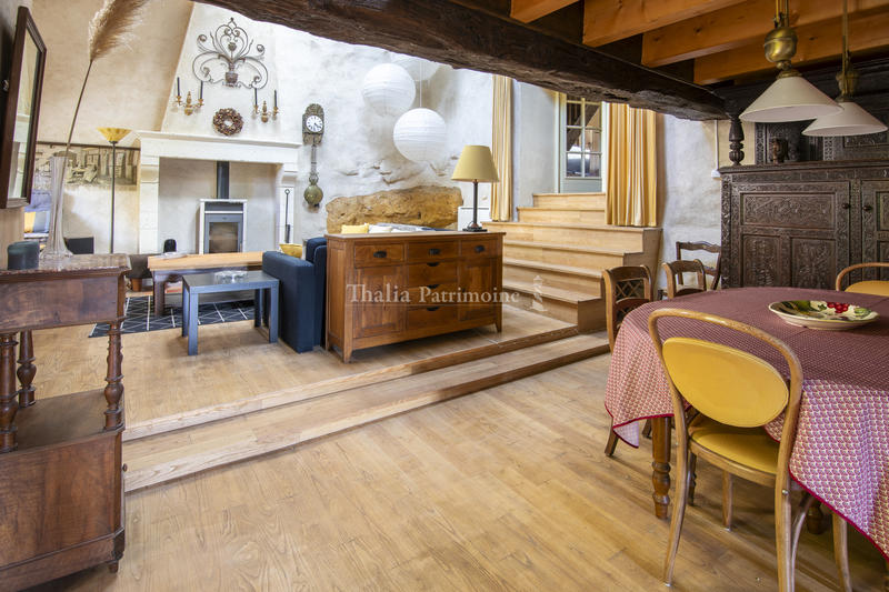 Maison - 372 m² - 13 pièces