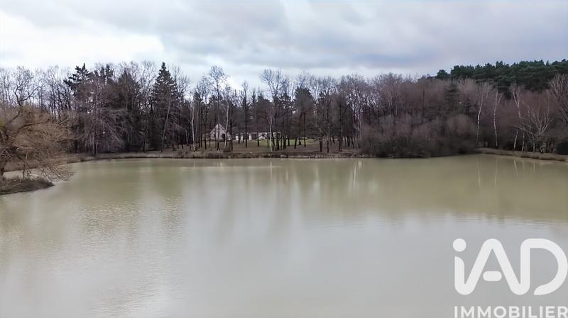 Maison - 239 m² - 8 pièces