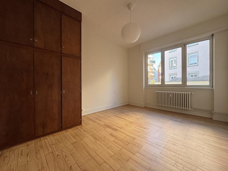 Appartement - 85 m² - 3 pièces